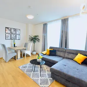  Apartament Skyscraper-feeling With Parking Nearby
